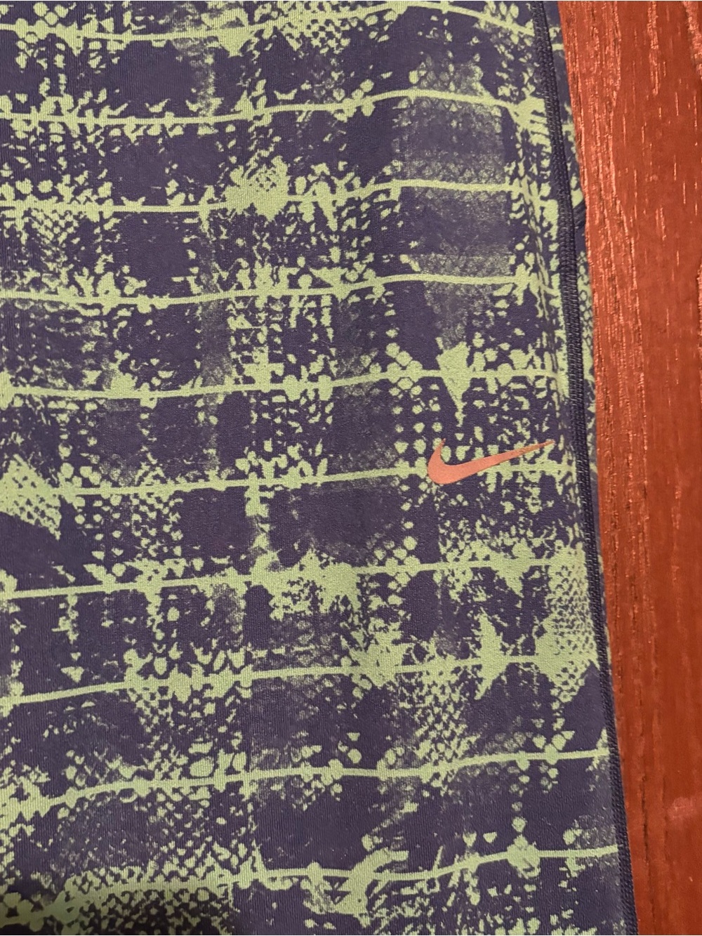 Nike Women’s Capri Blue and Teal Patterned Leggings - Picture 2 of 6
